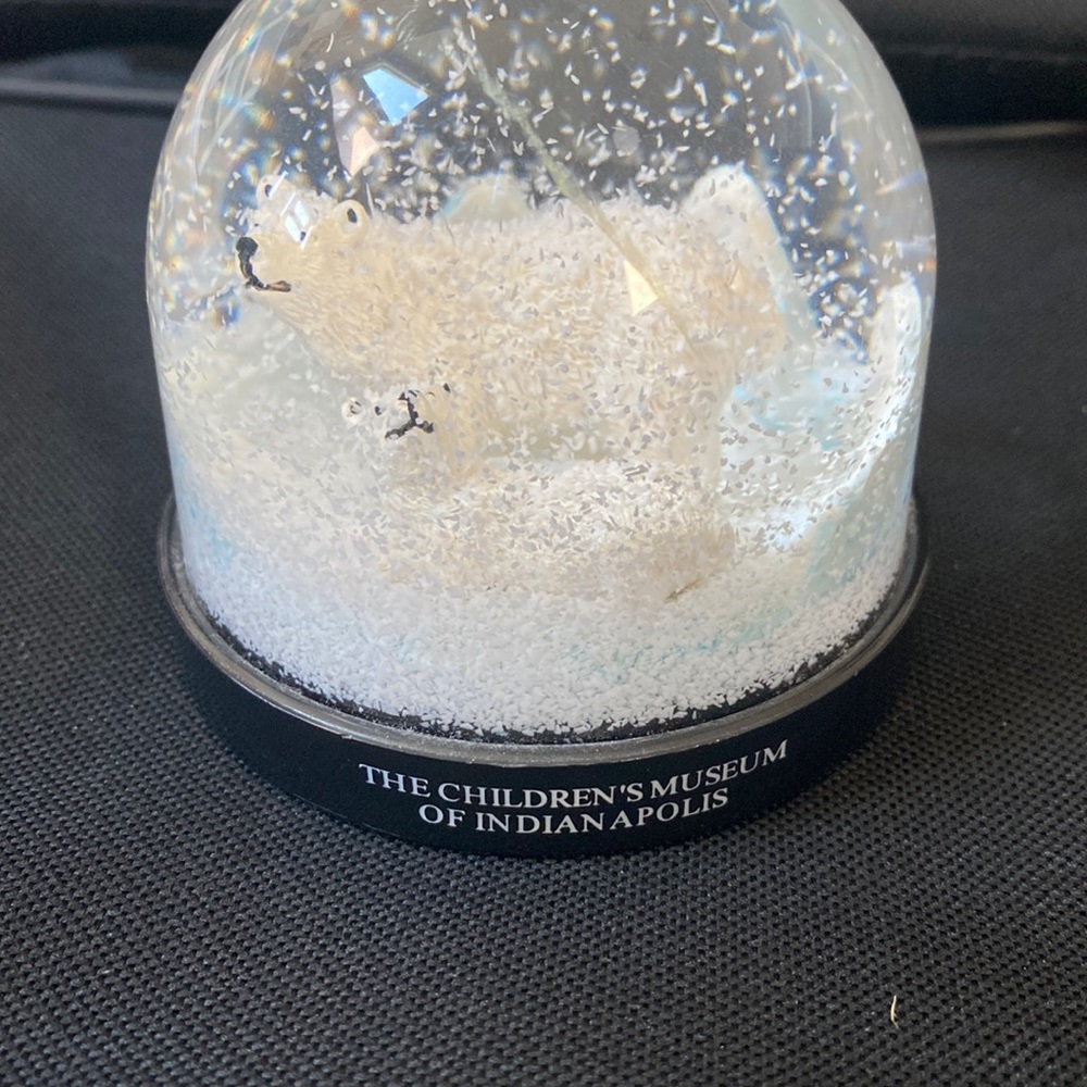 The children’s museum of Indianapolis polar bear globe
